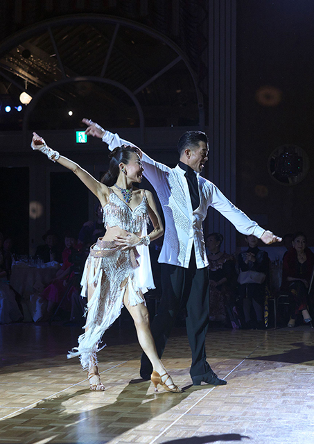 伊藤大輔 & 伴まゆみ